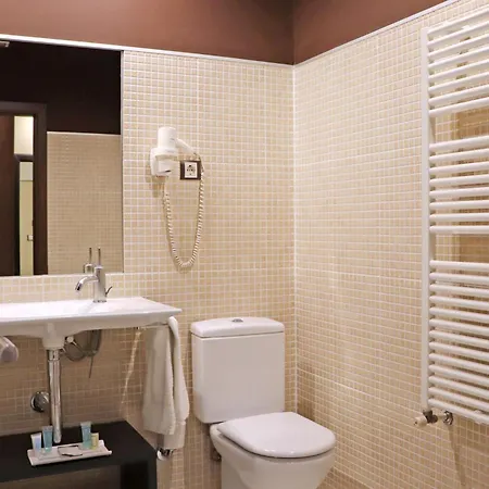 Hotel Real Balneario Carlos III Trillo Exterior photo